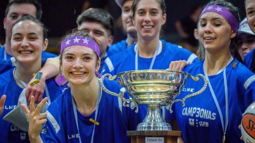 Con el trofeo bajo el brazo - Alerta naranja: basket - 13a0 | DelSol 99.5 FM