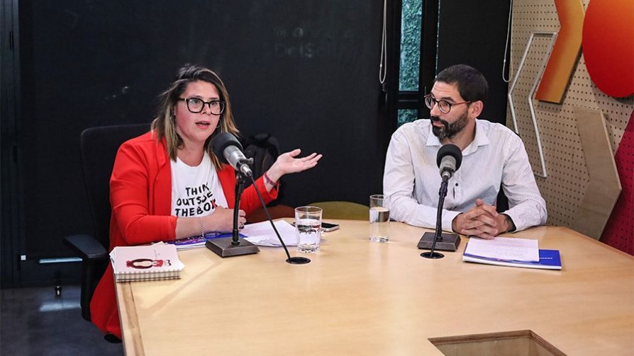  Los comunistas nuevos en el Parlamento - Entrevista central - Facil Desviarse | DelSol 99.5 FM