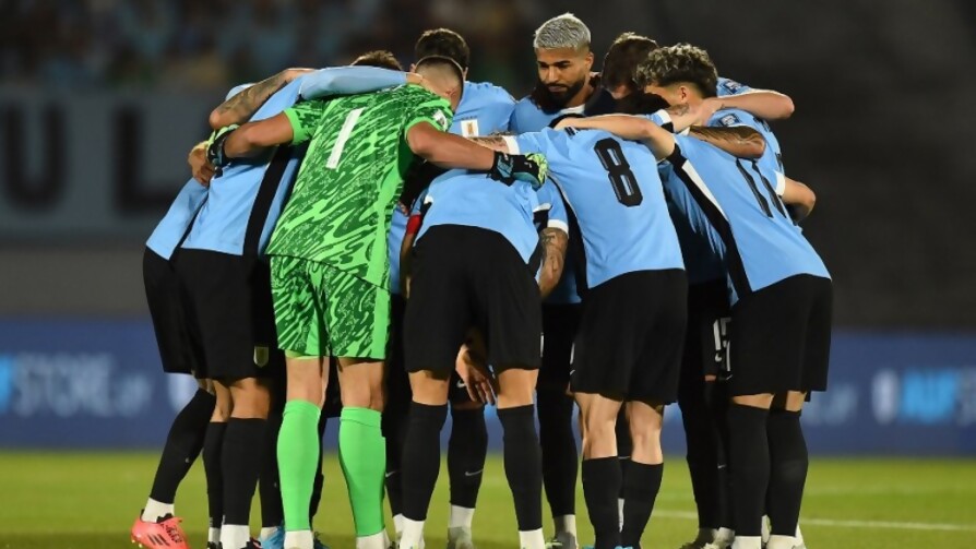 El once de Uruguay contra Argentina - A la cancha - 13a0 | DelSol 99.5 FM