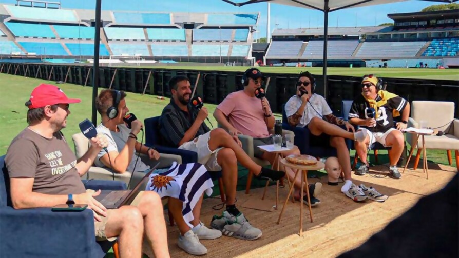 Equipo Galáctico con Azzaro en el Estadio - Equipo Galáctico - La Mesa de los Galanes | DelSol 99.5 FM