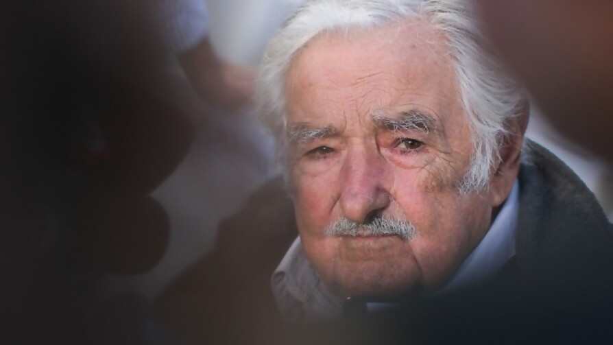 La historia detrás de “Pepe Coloquios” - Audios - Facil Desviarse | DelSol 99.5 FM