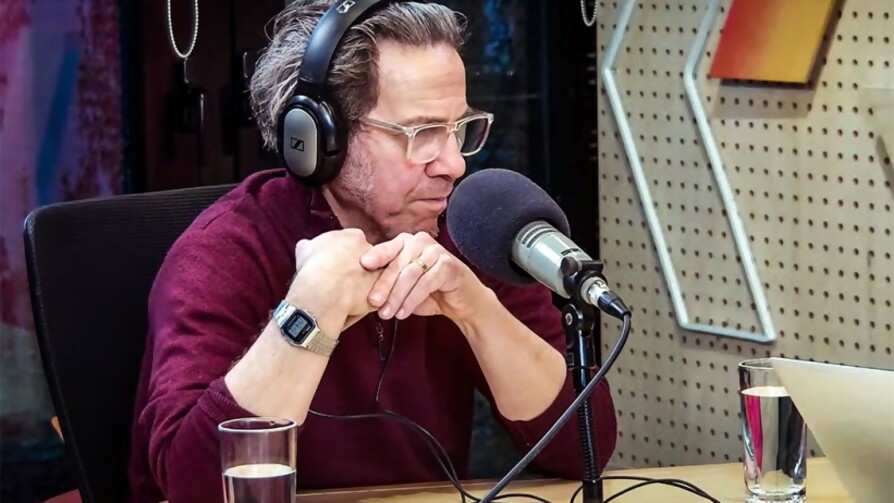 Pedro Dalton se mete con los clásicos literarios - Entrevista central - Facil Desviarse | DelSol 99.5 FM
