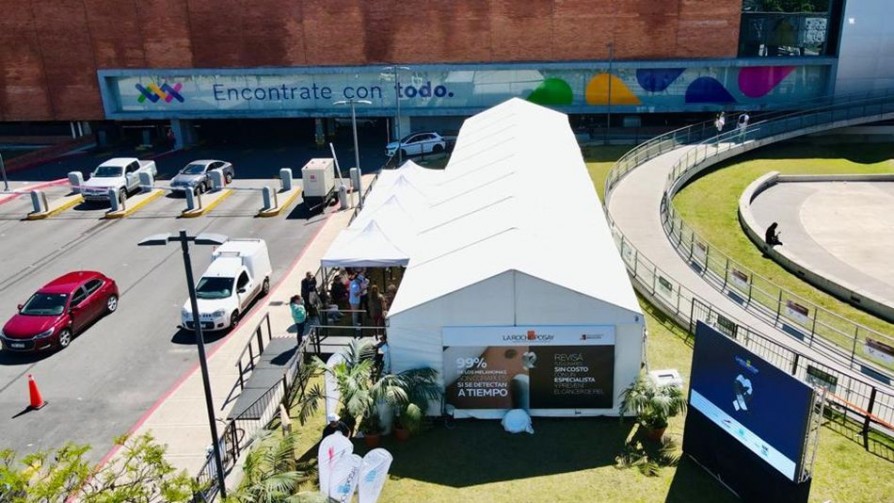 “La costumbre de broncearse lleva a estos números de 3200 casos de cáncer de piel al año” - Entrevistas - Doble Click | DelSol 99.5 FM