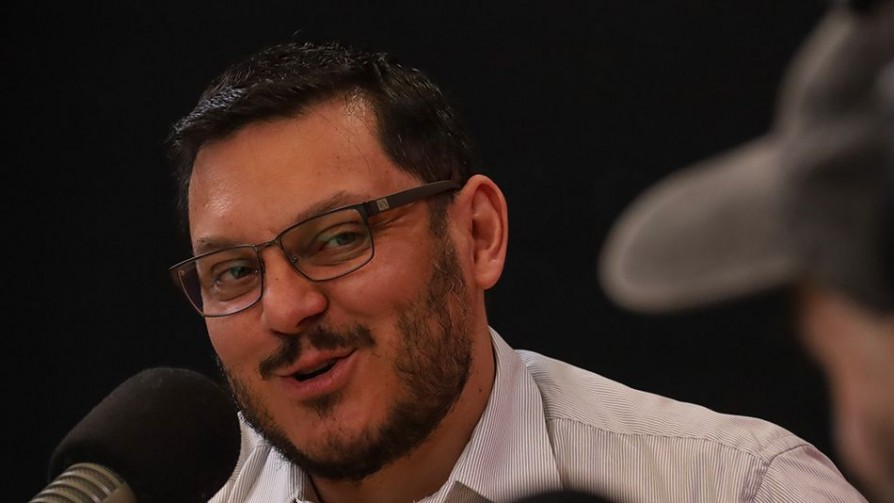 Tabaré Etcheverry, vida y obra de un intérprete popular - Entrevista central - Facil Desviarse | DelSol 99.5 FM