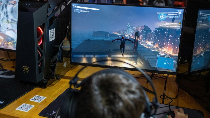 Juegos y redes como medio para el abuso, el análisis a partir de un caso - Bárbara Muracciole - No Toquen Nada | DelSol 99.5 FM