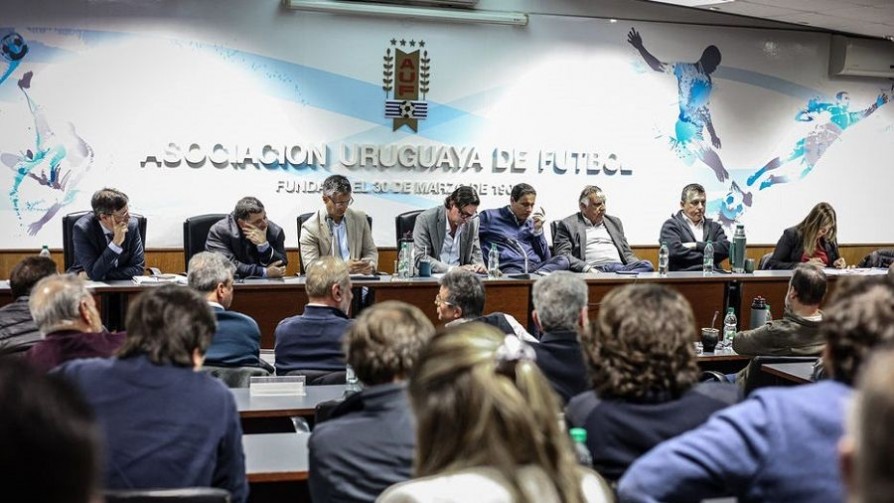 El futuro de la televisación  - A la cancha - 13a0 | DelSol 99.5 FM