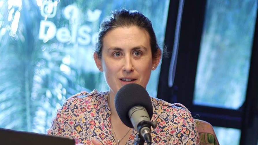 Cuando la pelota atraviesa el muro, Lucía y el fútbol para hablar de física cuántica  - Lucía Amy - No Toquen Nada | DelSol 99.5 FM