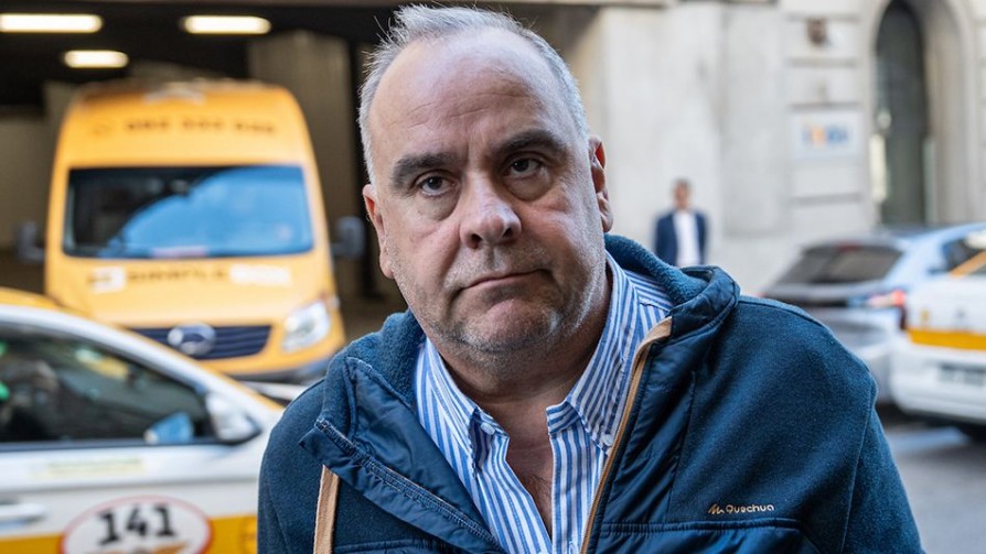 Abrazo con colchones: la indemnización a “Joselo y sus brazos gordos” - Columna de Darwin - No Toquen Nada | DelSol 99.5 FM