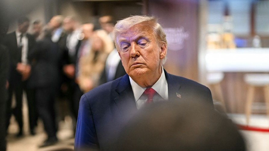 Caos al caos: Naranjapoleón se olvidó de Irán y quiere comprar Groenlandia/ La Libertad Avanza Uruguay - Columna de Darwin - No Toquen Nada | DelSol 99.5 FM