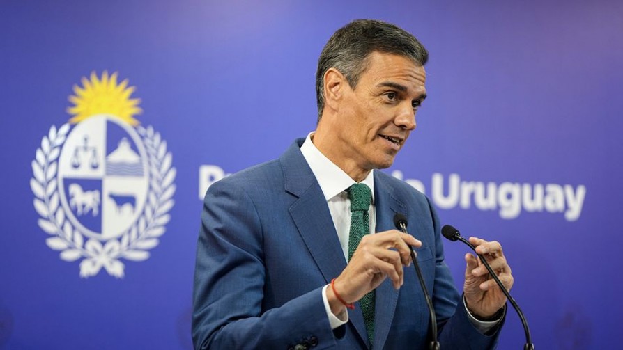 “Cerca del 90% de las personas que podrían regularizarse en España son de América Latina”  - Carolina Domínguez - Doble Click | DelSol 99.5 FM