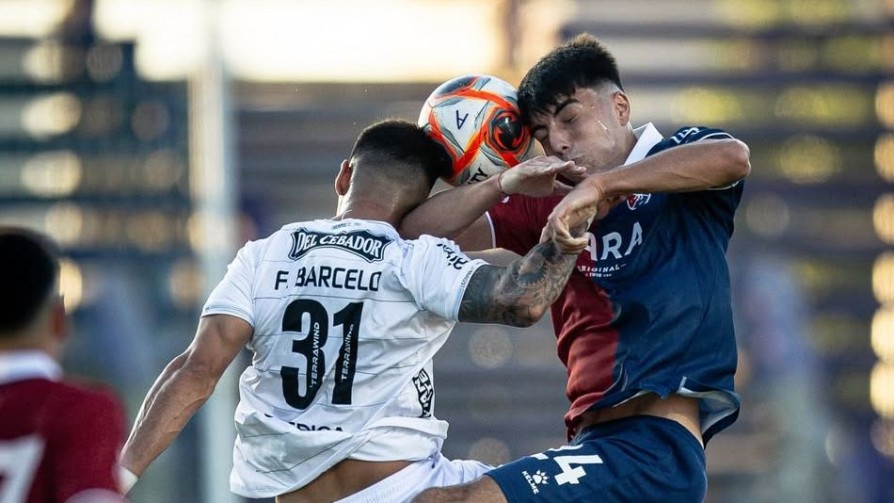 Arrancó el campeonato  - A la cancha - 13a0 | DelSol 99.5 FM