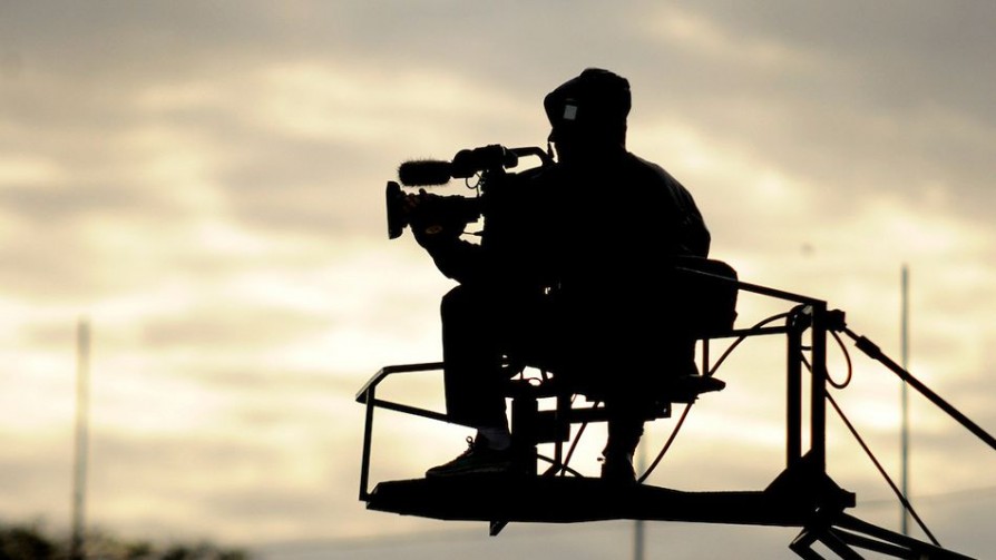 Darwin explicó el triángulo prohibido entre la AUF, Antel y Tenfield - Columna de Darwin - No Toquen Nada | DelSol 99.5 FM