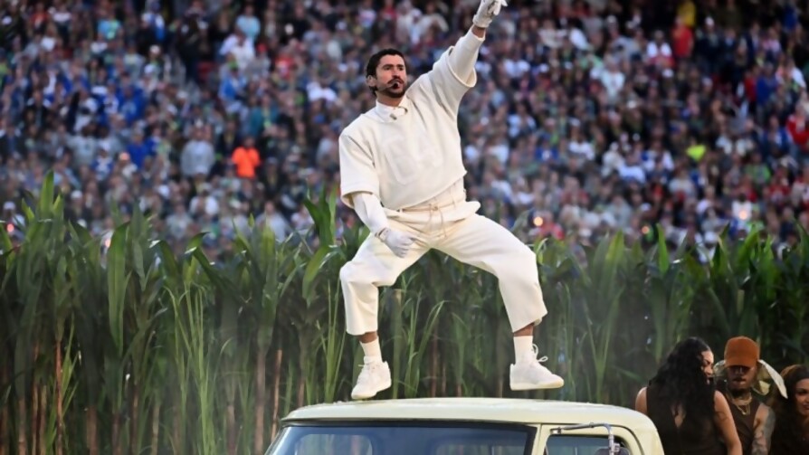 Bad Bunny y el ser latino - Música nueva - Aire Rico | DelSol 99.5 FM