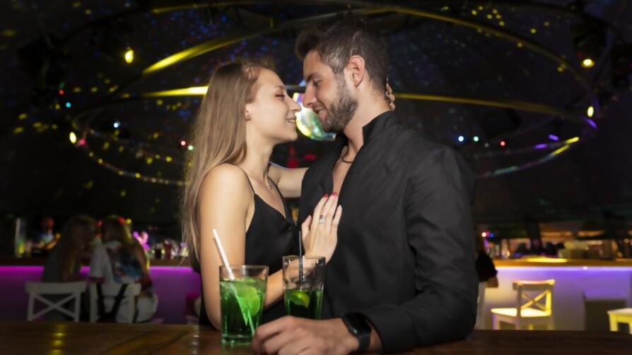 Chuponear es engañar - Sobremesa - La Mesa de los Galanes | DelSol 99.5 FM