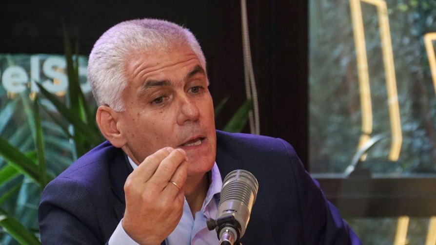 Goñi: la comisión del futuro del Parlamento “entró en el revisionismo” de su pasado - Entrevista - Aire Rico | DelSol 99.5 FM