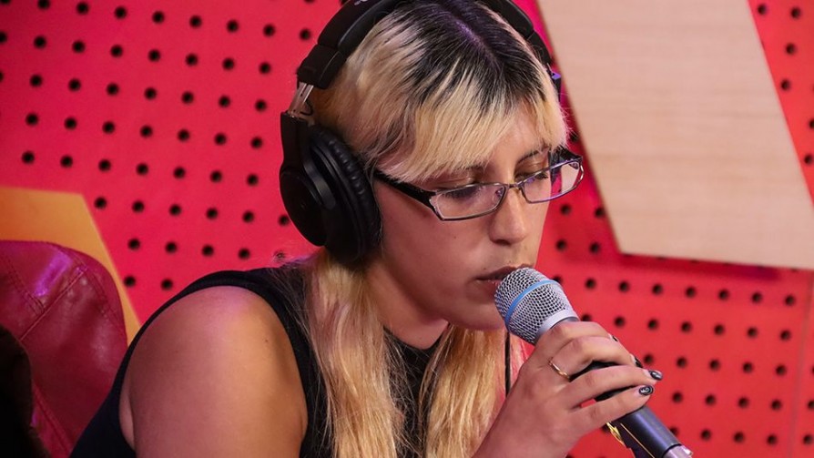 Naoko en acústicos ricos - Música nueva - Aire Rico | DelSol 99.5 FM