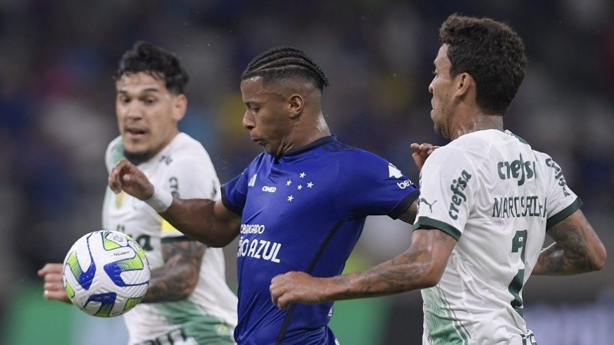 Palestra: el nombre que mató la guerra - Pelotas en el tiempo: Nico Yeghyaian  - 13a0 | DelSol 99.5 FM