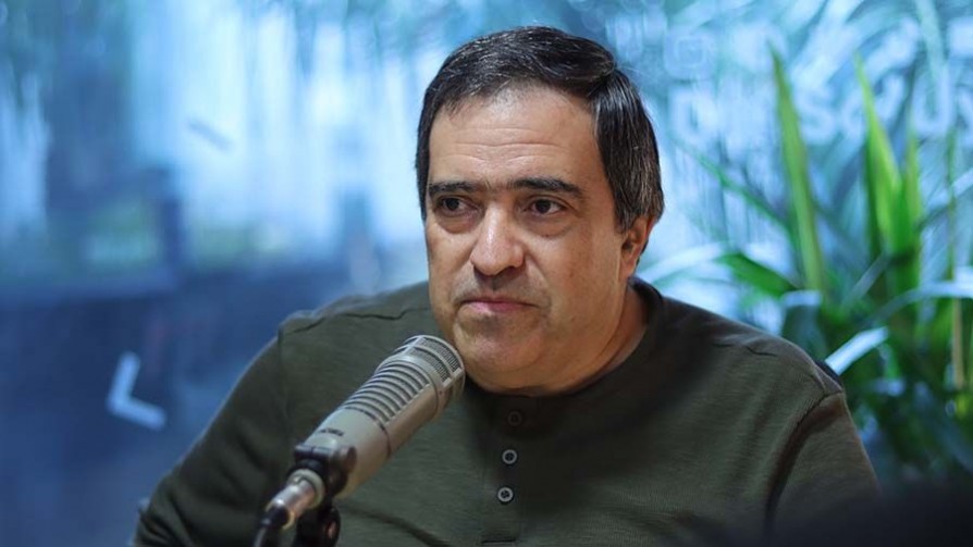 Una mirada uruguaya del diminuto e indispensable mundo de los microchips - Entrevistas - No Toquen Nada | DelSol 99.5 FM