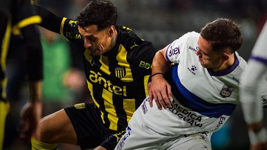 ❝Peñarol mejoró, pero sigue acumulando frustraciones previo a un partido clave❞ - Comentarios - 13a0 | DelSol 99.5 FM