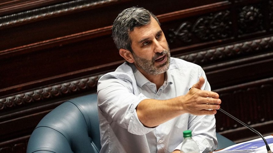 “Está bien que la gente tenga expectativas con su gobierno, no hay que enojarse” - Entrevistas - Doble Click | DelSol 99.5 FM