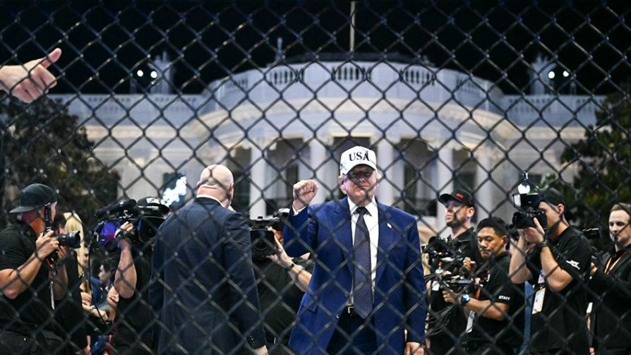 Trump se quedó sin audiencia y canceló la temporada de la guerra con Irán/ Heracles, el niño recitador de Varela - Columna de Darwin - No Toquen Nada | DelSol 99.5 FM