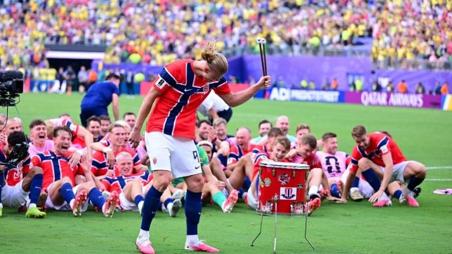 Dos miradas uruguayas a la locura noruega por la selección - Entrevistas - No Toquen Nada | DelSol 99.5 FM