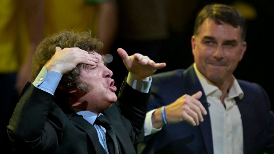 Participación estelar del Loquito Milei en el lanzamiento de Bolsonaro bebé - Columna de Darwin - No Toquen Nada | DelSol 99.5 FM