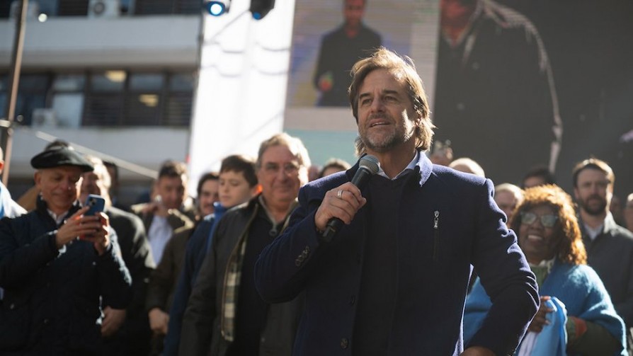 Aquí y ahora, el minuto a minuto del muy esperado discurso de ‘Lacalle Coach’ - Columna de Darwin - No Toquen Nada | DelSol 99.5 FM