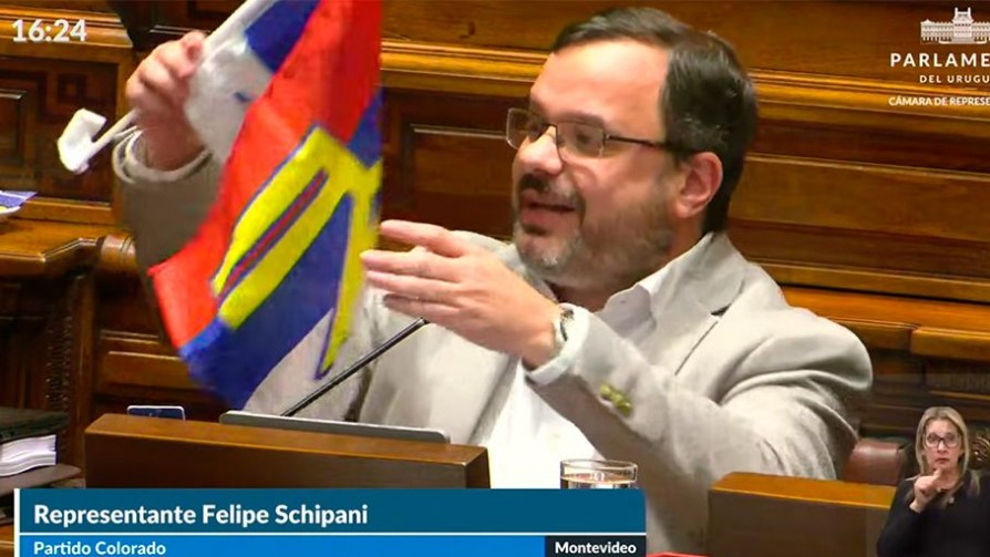 ‘Schimpance’ y otros momentos del debate de la Rendición en Diputados - Columna de Darwin - No Toquen Nada | DelSol 99.5 FM