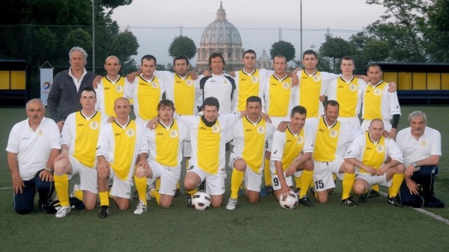 Fútbol en el Vaticano - Pelotas en el tiempo: Nico Yeghyaian  - 13a0 | DelSol 99.5 FM