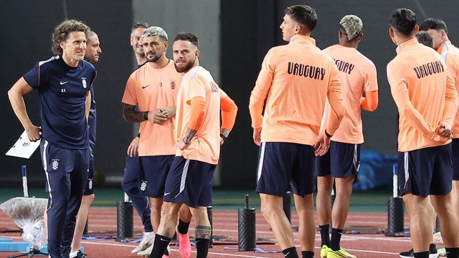 Darwin comentó los highlights del debut de la Celeste interina, la Forlantina - Darwin - Columna Deportiva - No Toquen Nada | DelSol 99.5 FM