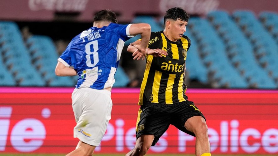 ❝Peñarol tropezó otra vez y se fue frustrado y silbado❞  - Comentarios - 13a0 | DelSol 99.5 FM