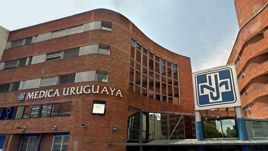 Médica Uruguaya pidió a su personal que sea “cauteloso en la indicación de medicamentos y estudios” - Informes - No Toquen Nada | DelSol 99.5 FM