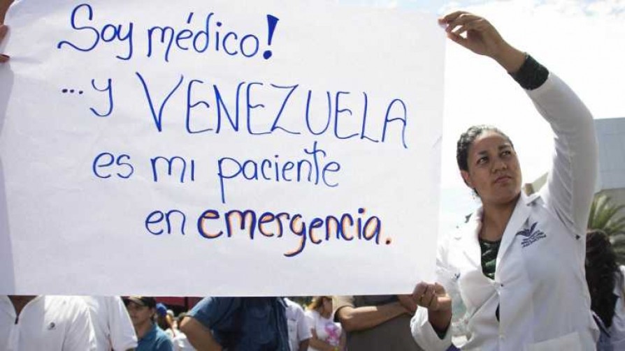 Uruguayos en Venezuela: “hacía un mes que pidieron los medicamentos” - Entrevistas - Doble Click | DelSol 99.5 FM